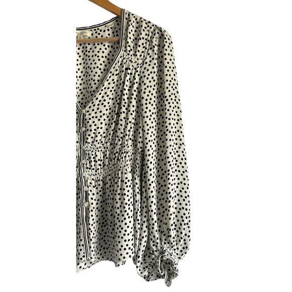 Max Studio Women’s Size Medium Polka Dot V Neck Button Front Blouse - Picture 5 of 7